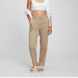 GAP Women’s Khaki Pants